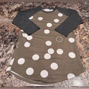 LuLaRoe Neutral Raglan Tee - Taupe & Charcoal Trim
